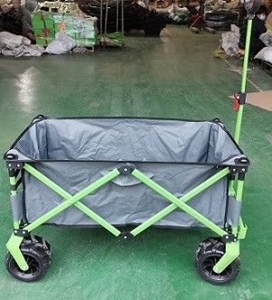 Grande carrello della spiaggia di festival del giardino della ruota