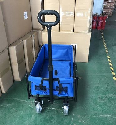 Vagone piegante all'aperto del carretto del carrello di festival
