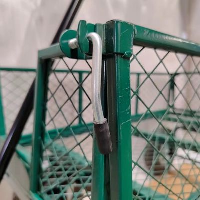 Manovrazione del materiale senza sforzo con carrello a maglia da giardino e manico singolo